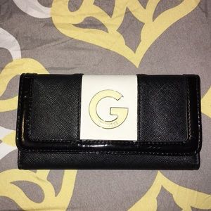 Black & White G by Guess Wallet